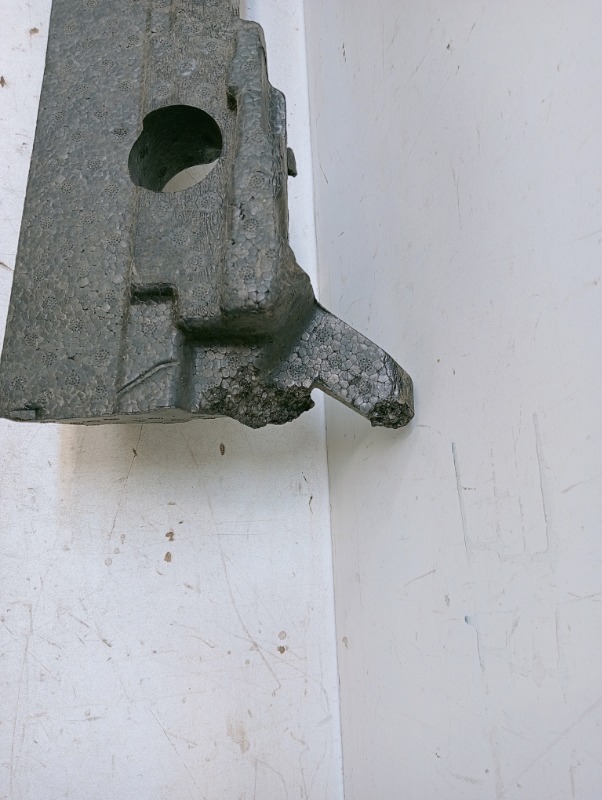 Наполнитель переднего бампера