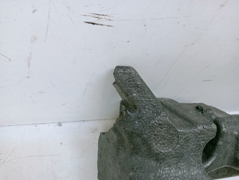 Наполнитель переднего бампера