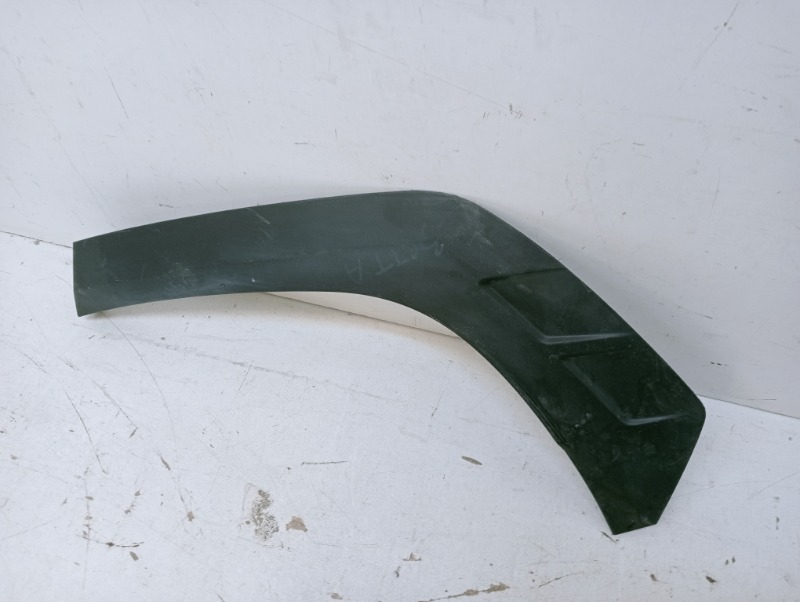 Накладка заднего крыла левого