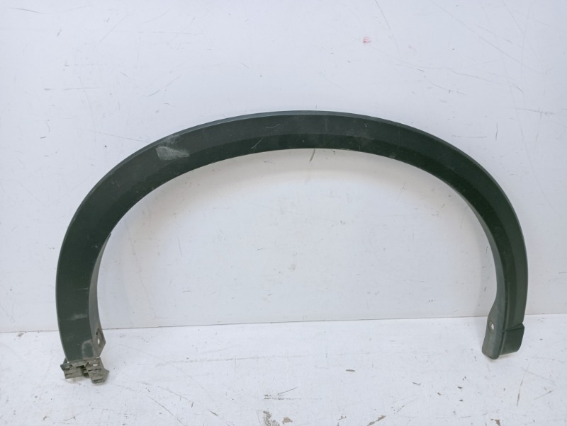 Накладка переднего крыла правого