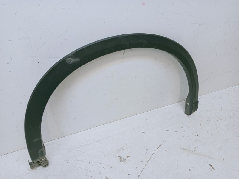 Накладка переднего крыла правого