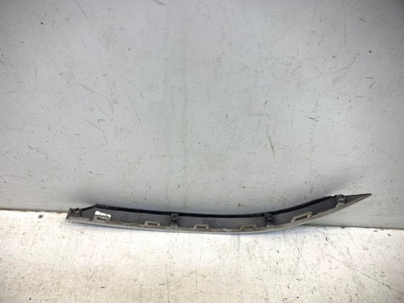 Молдинг заднего бампера левый