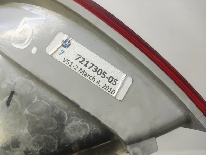 Фонарь задний левый