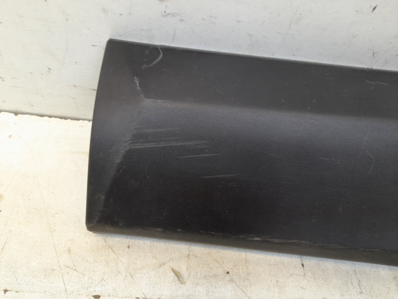 Накладка двери задней левой