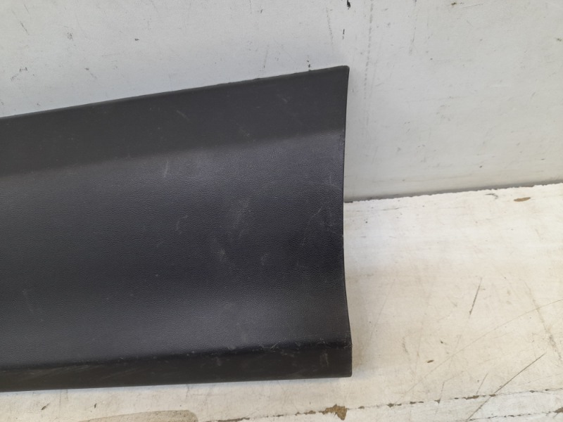 Накладка двери задней левой