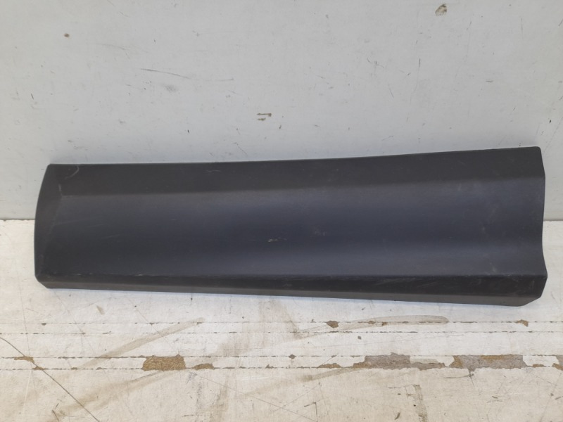 Накладка двери задней левой