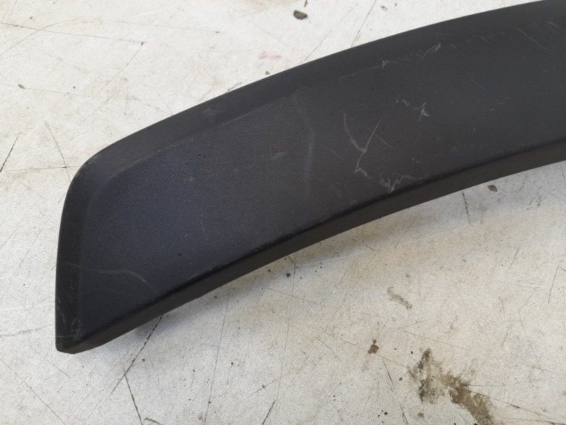 Накладка переднего крыла правого