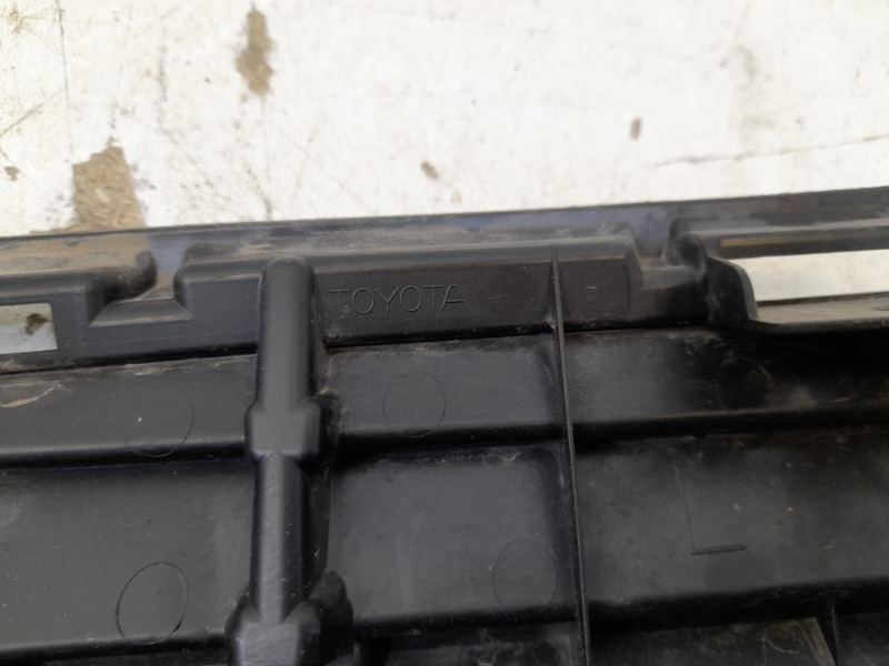 Решетка в бампер левая