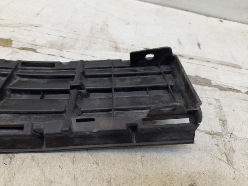 Решетка в бампер левая