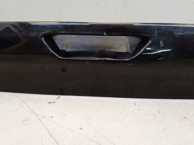 Накладка крышки багажника