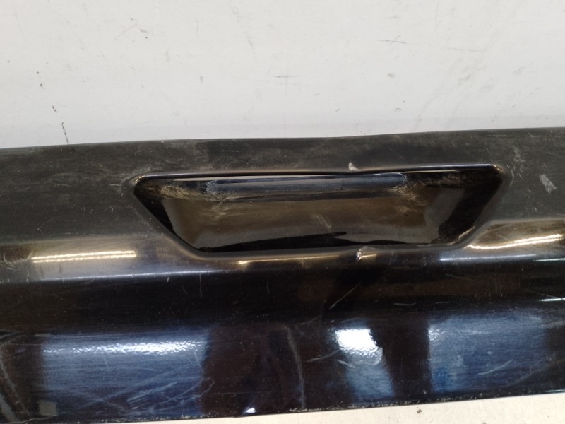 Накладка крышки багажника