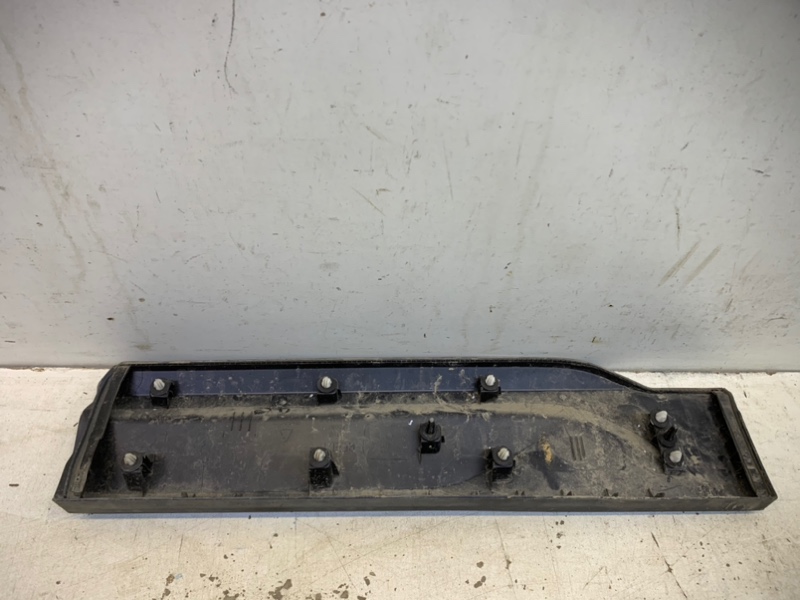 Накладка двери задней правой