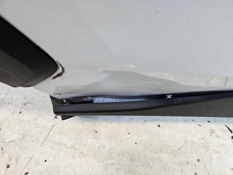 Дверь задняя правая