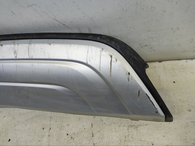 Спойлер заднего бампера