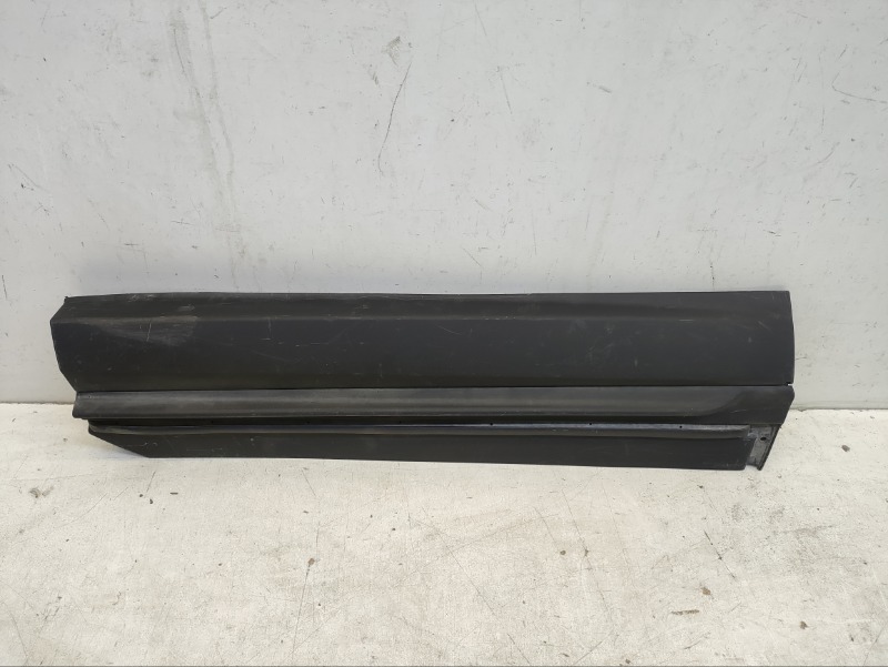 Накладка двери задней левой