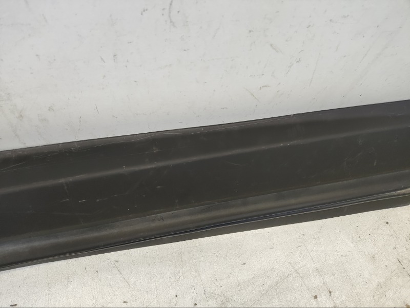 Накладка двери задней левой