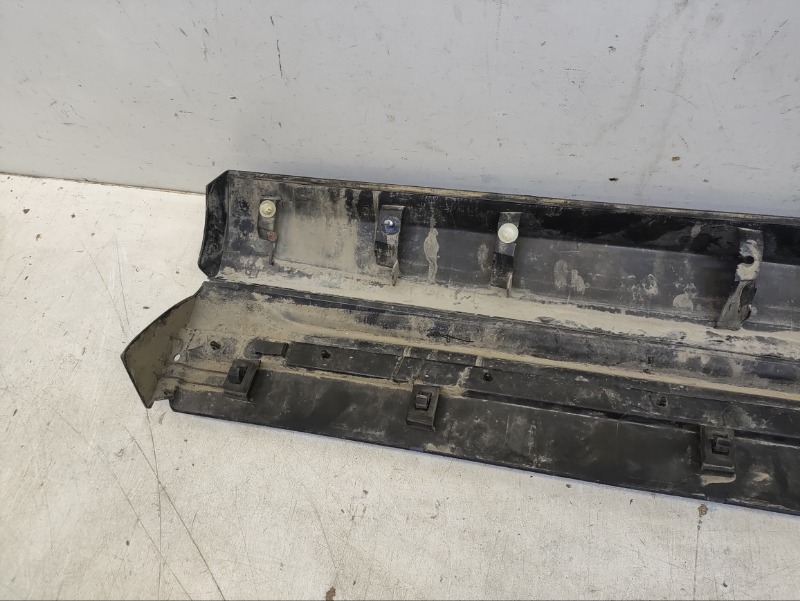 Накладка двери задней левой