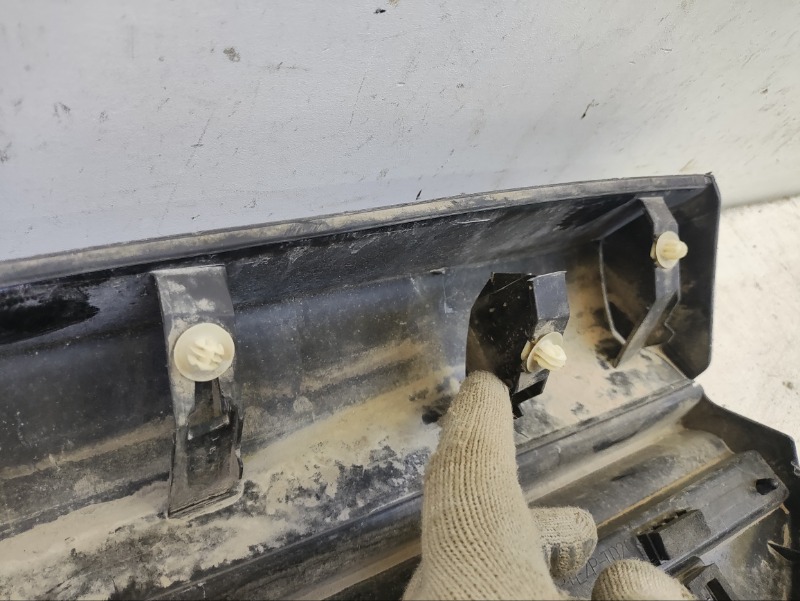 Накладка двери задней левой