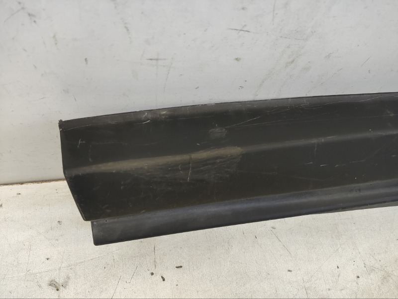 Накладка двери задней левой