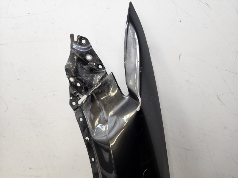 Крыло переднее левое