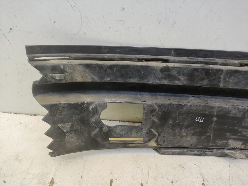 Решетка в бампер правая