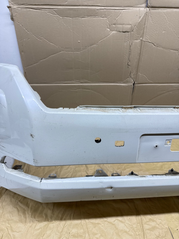 Бампер передний