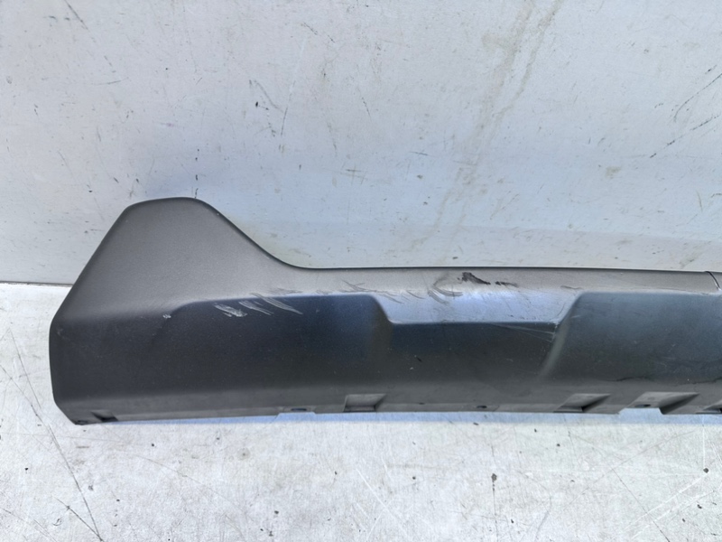 Накладка переднего бампера