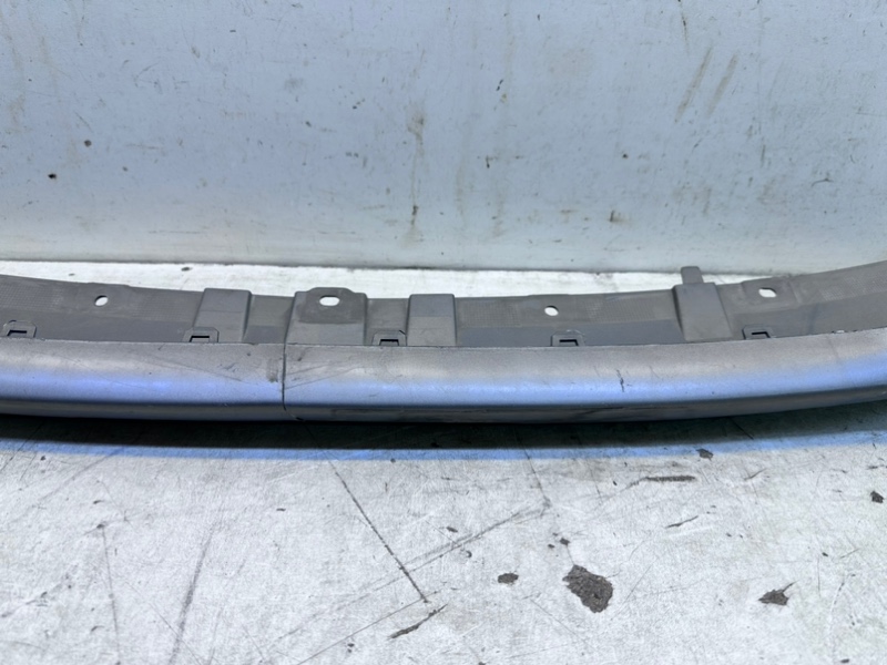 Накладка переднего бампера