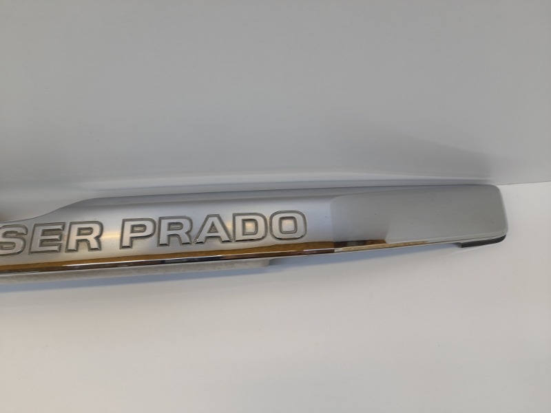 Накладка крышки багажника