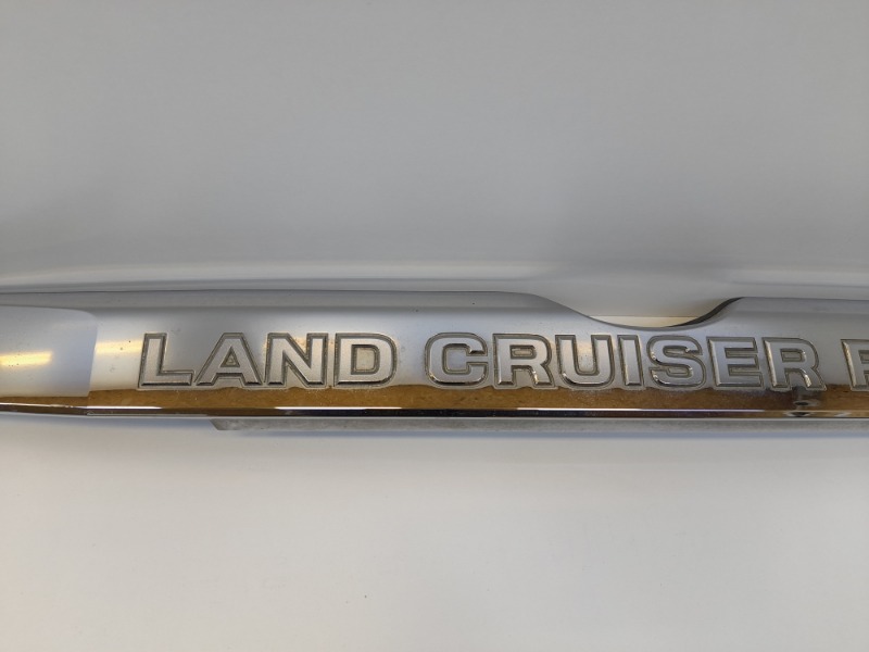 Накладка крышки багажника