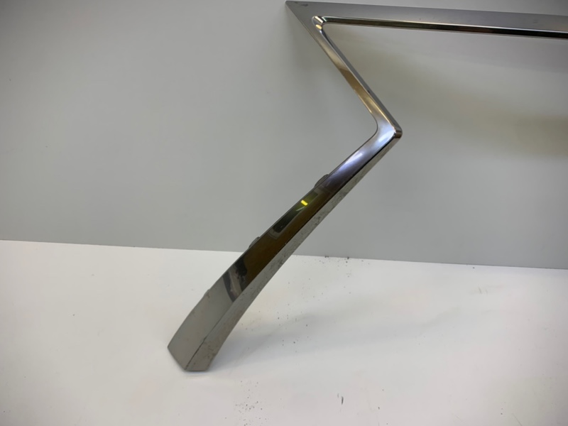 Накладка на решетку радиатора