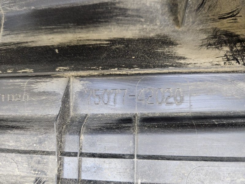 Накладка двери задней правой