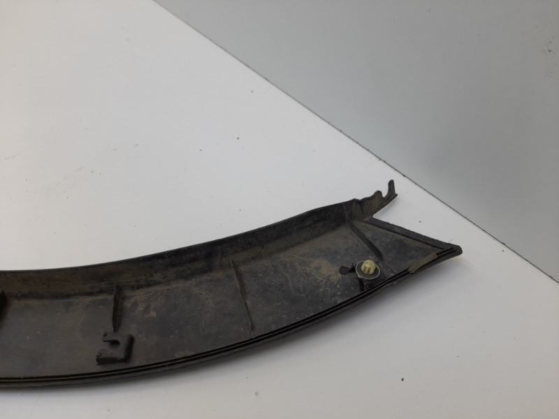 Накладка заднего крыла левого