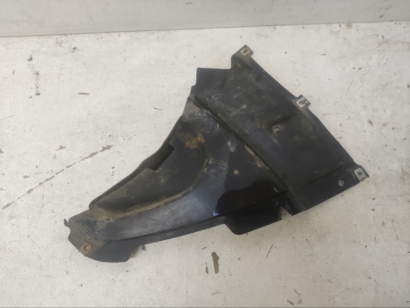 Защита антигравийная левая