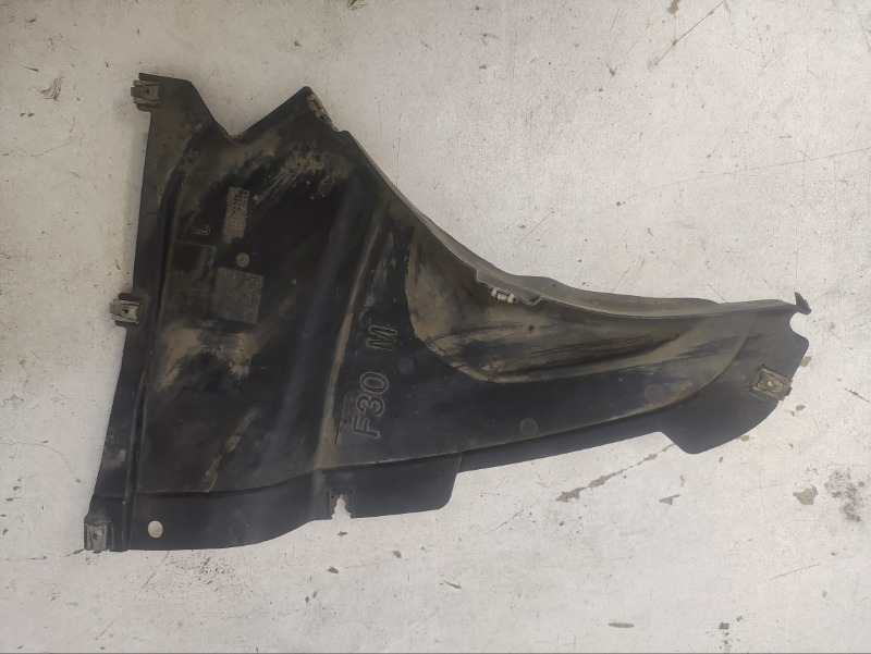 Защита антигравийная левая