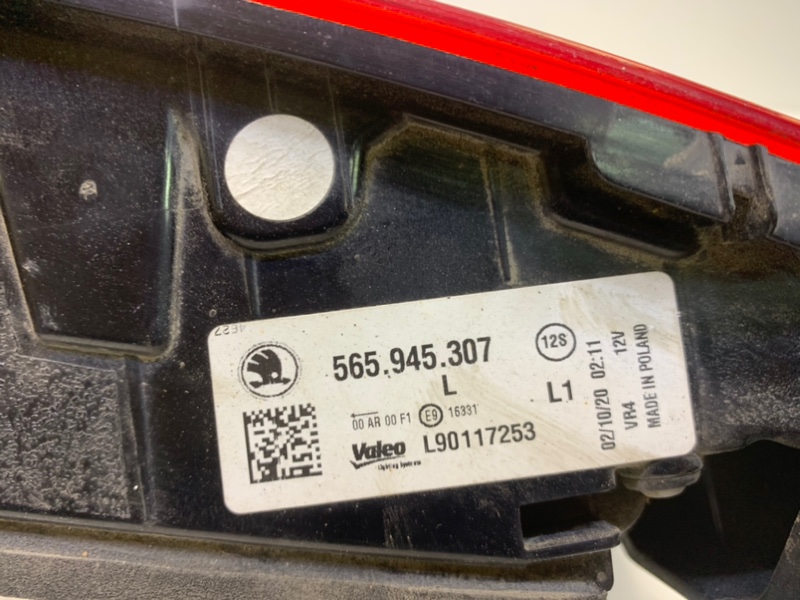 Фонарь задний левый