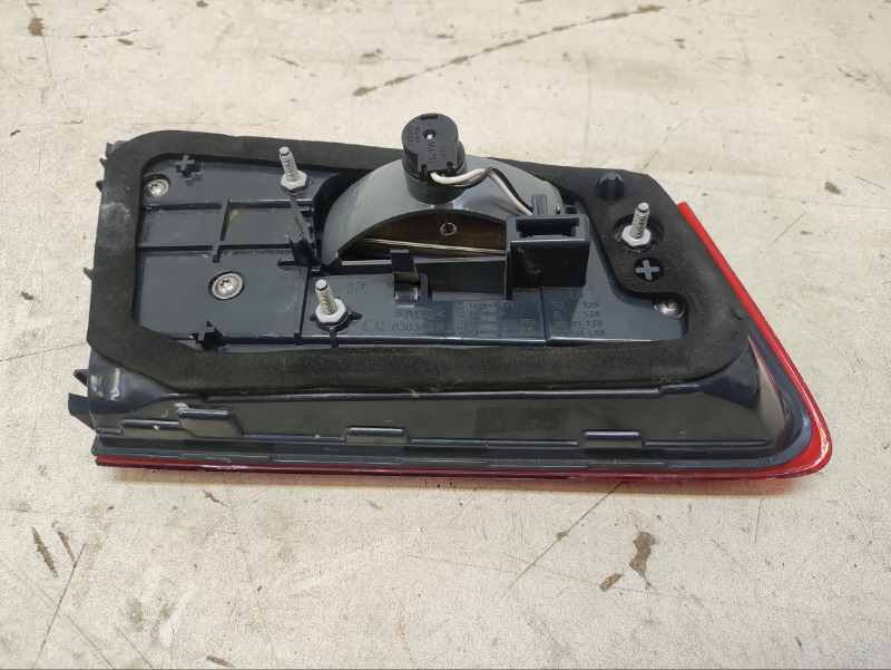 Фонарь задний правый