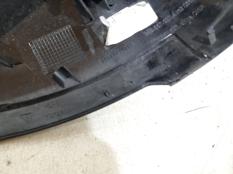 Накладка зеркала левого