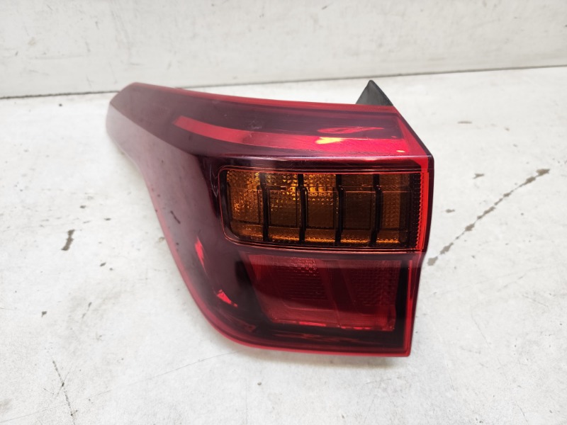 Фонарь задний левый