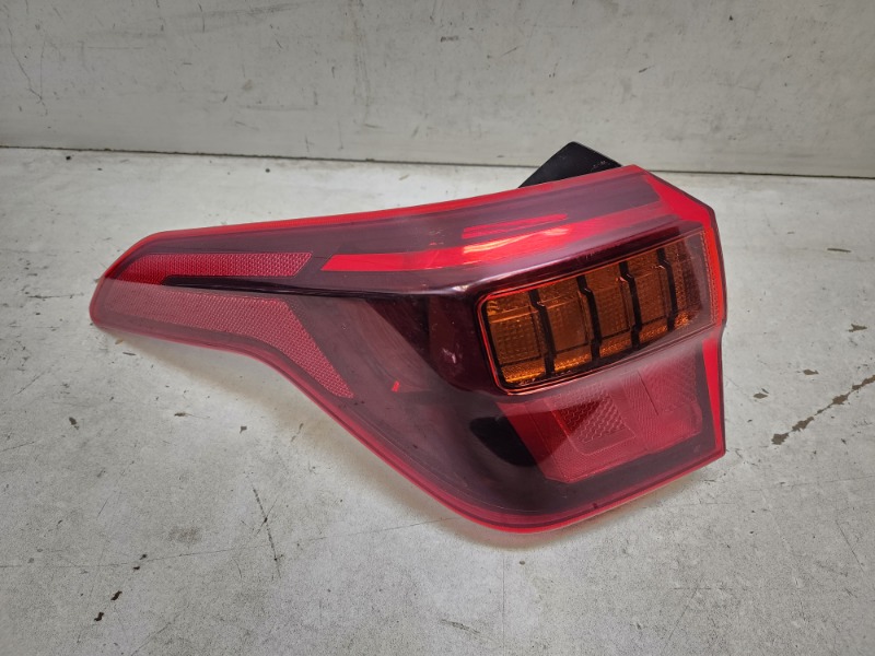 Фонарь задний левый