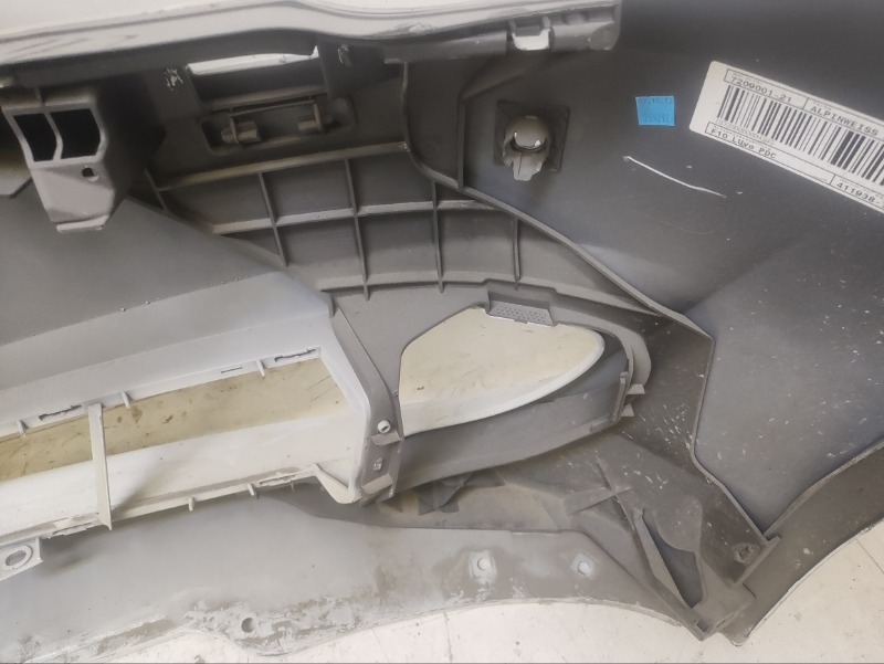 Бампер передний