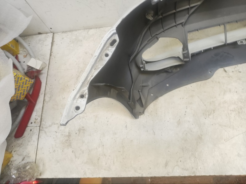 Бампер передний