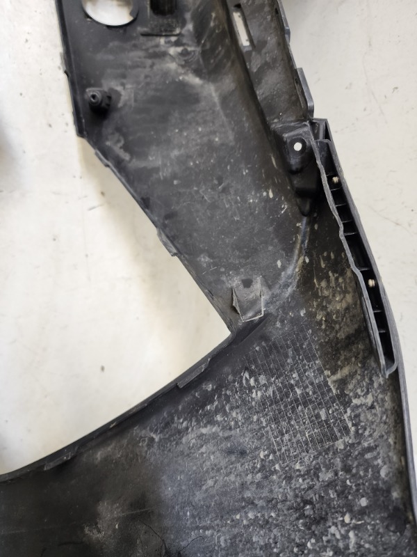 Бампер передний