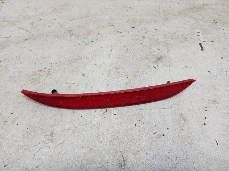 Отражатель в бампер задний правый