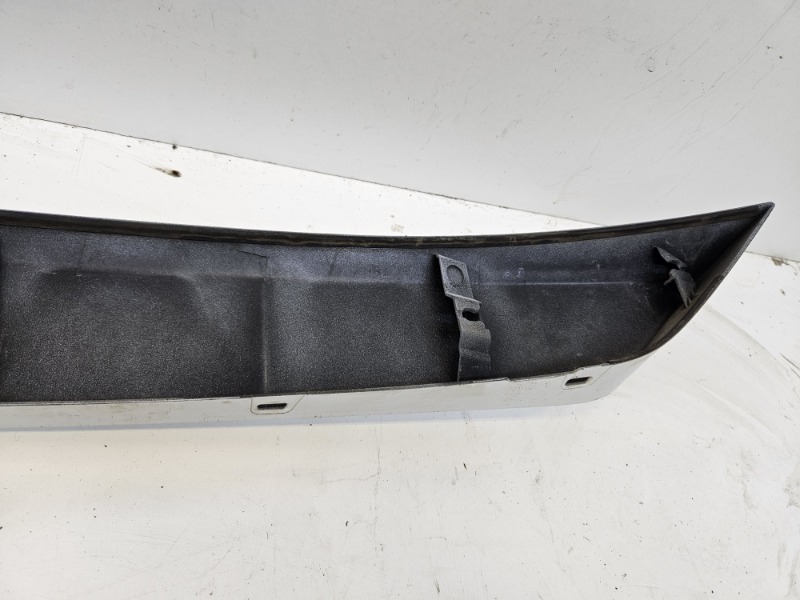 Накладка крышки багажника