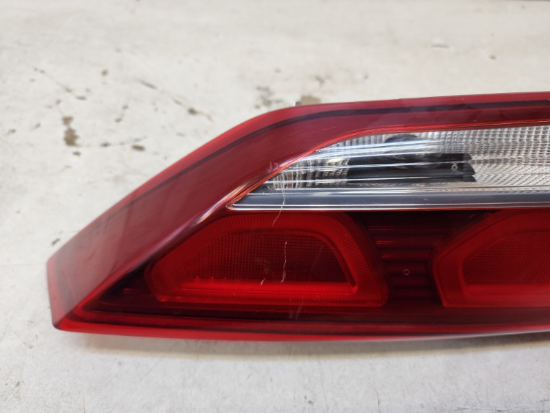 Фонарь задний левый