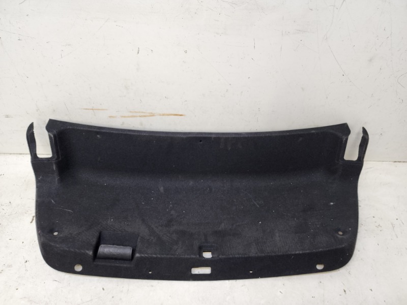 Обшивка багажника