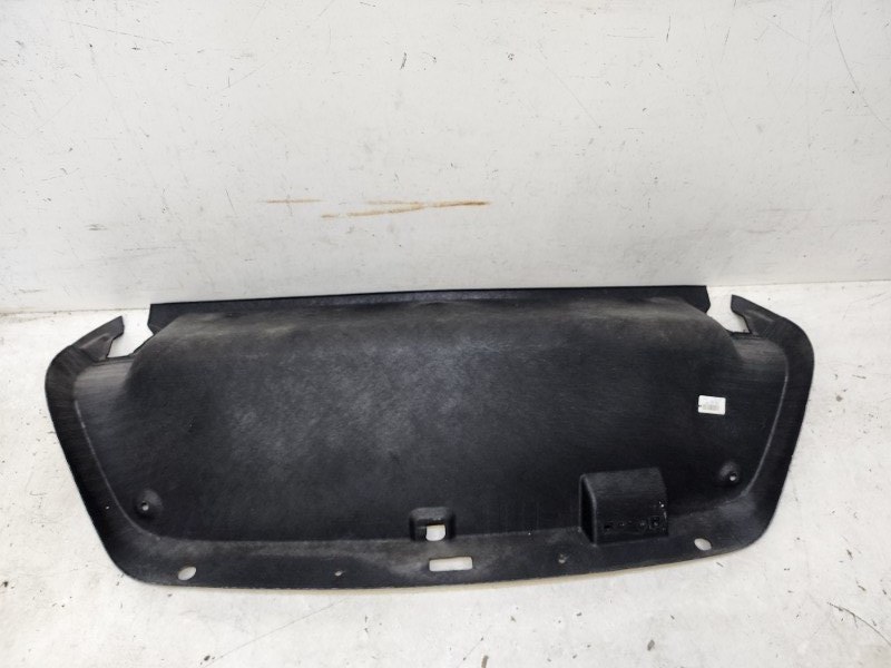 Обшивка багажника