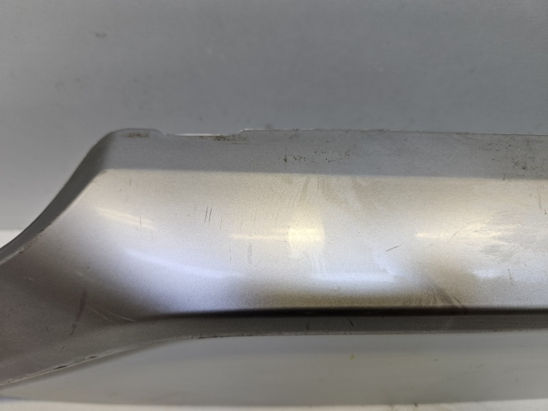 Накладка крышки багажника