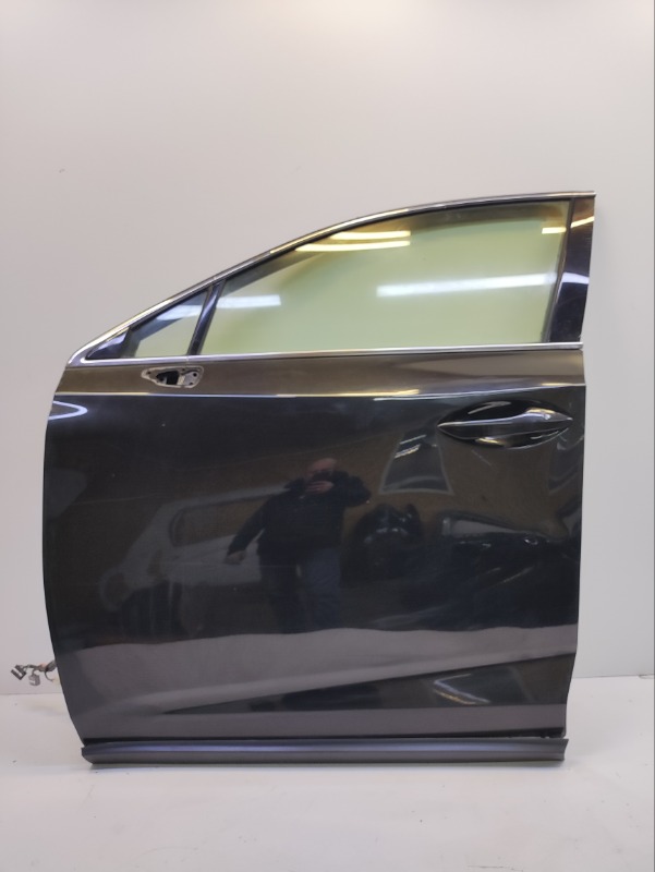 Дверь передняя левая